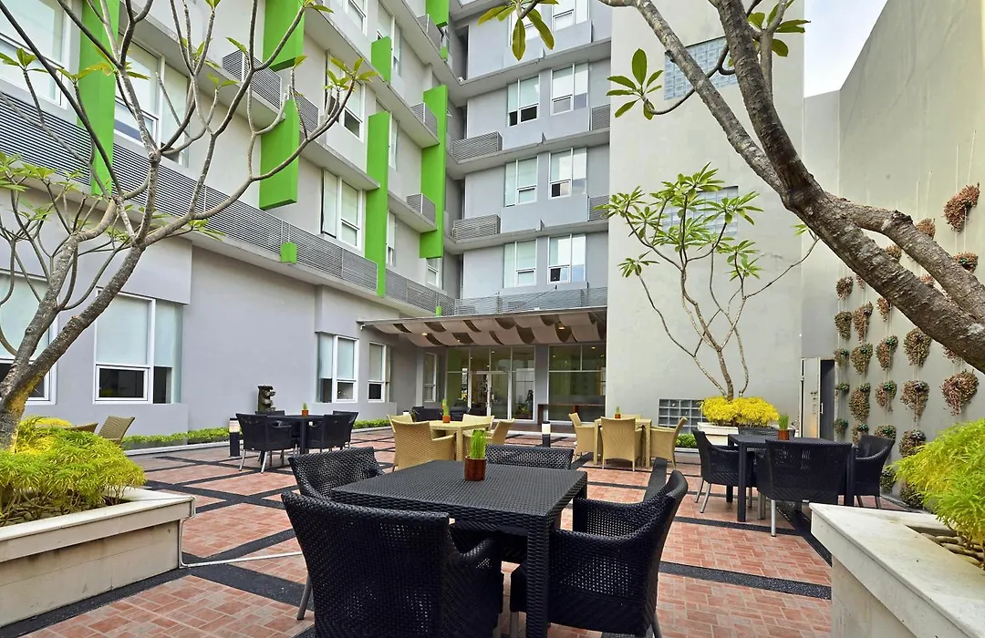 Whiz Hotel Malioboro Yogyakarta-1